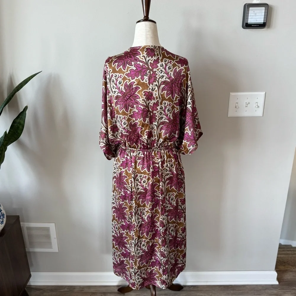 EVEREVE Tropical Floral Satin-Like Light Weight Robe - Size M/L